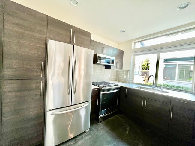 Photo - 1623 23rd Ave