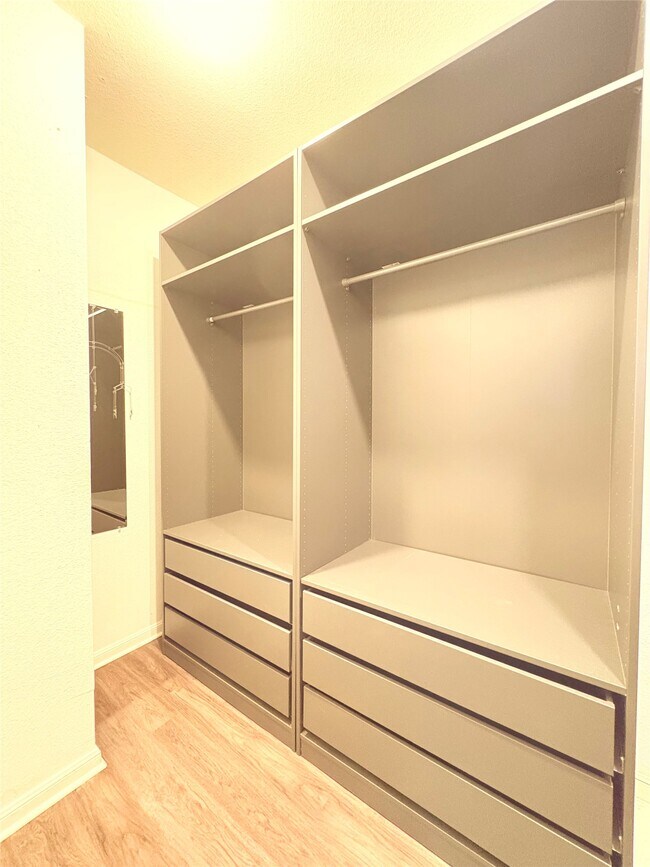 Photo - 2475 Underwood St Unit 382