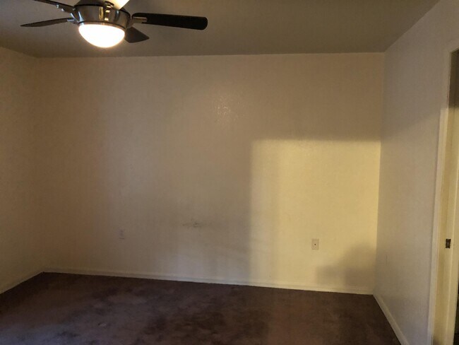 Photo - 855 NW 20th St