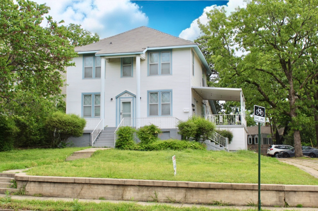 Photo - 1020 Kavanaugh Blvd Condo Unit A
