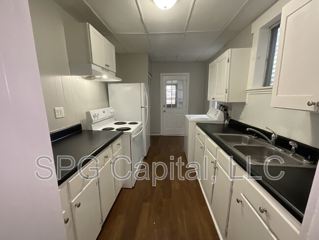 Photo - 2118 Greenwood St