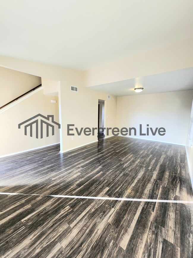 Photo - 112 Fireball Dr