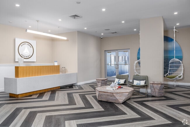 Lobby - Harbor Landing