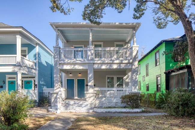 Photo - 2 Bed, 2 Bath Available Now! Unit A