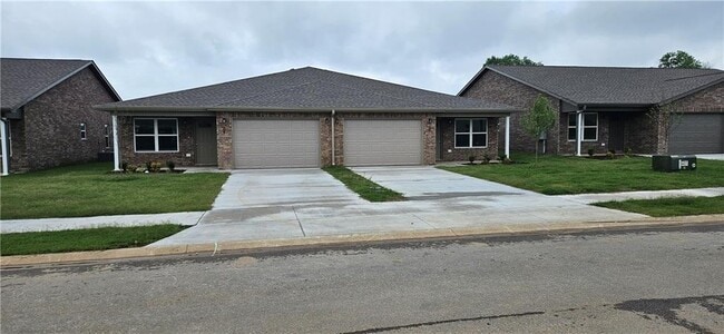 Photo - 617 NW 68th Ave Townhome