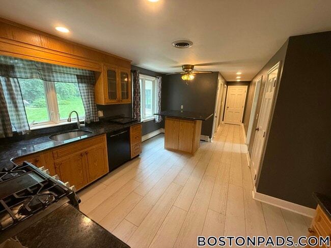 Photo - 78 Rosewood Dr Apartamento Unidad 02452