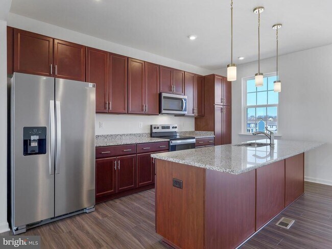 Photo - 92 Stafford Pl