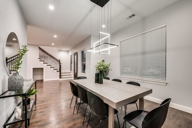 Photo - 987 Little Den Dr Unidad ID1019519P