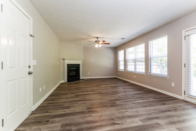Photo - 1348 Blazing Star Rd SE