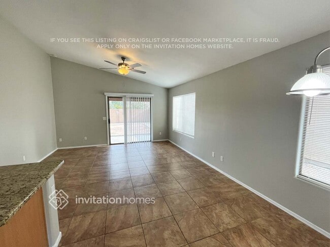 Photo - 25841 W Whyman St