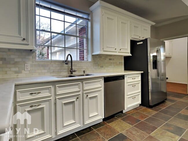 Photo - 14226 Reissen Ln