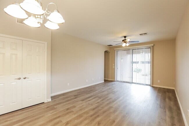Photo - 5519 W Vineyard Rd