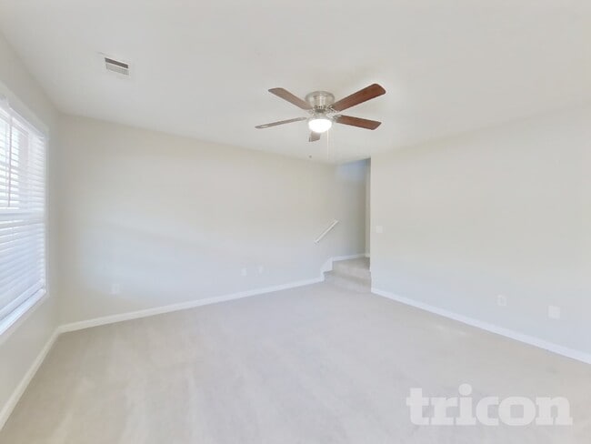 Photo - 40 Halley Ct