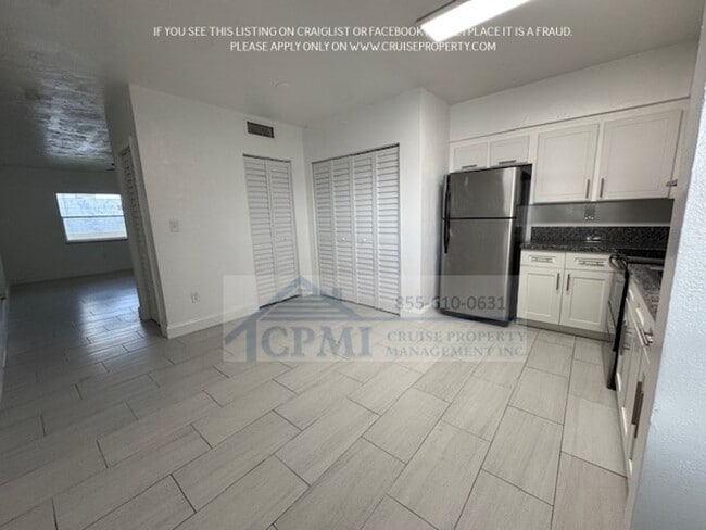 Photo - 3720 SW 59 Ave