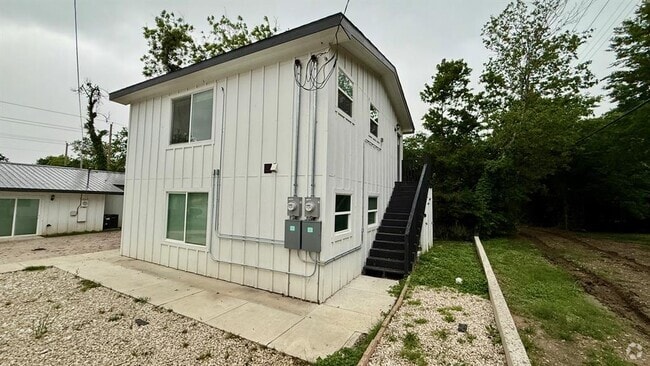 Building Photo - 508 N Main St Rental