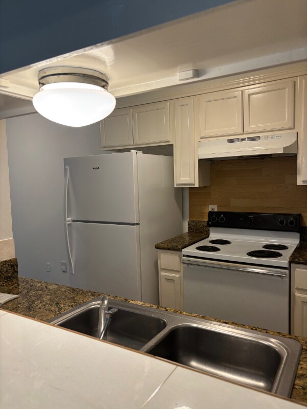 Photo - 2906 Sweeney Ln Unidad C