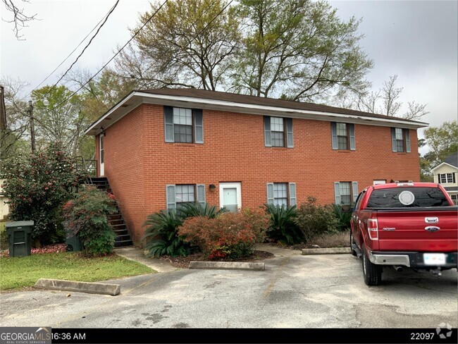 Building Photo - 80 E Jones Ave Unit 1 Rental