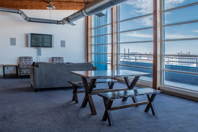 Community Lounge - Brew Hill Apartments