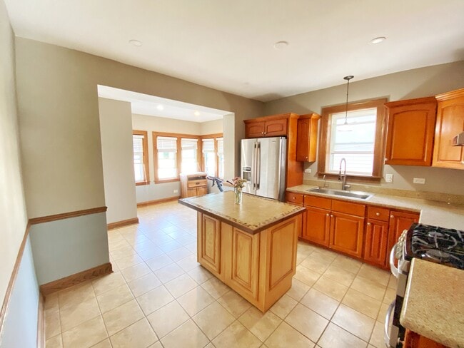 Cocina y comedor