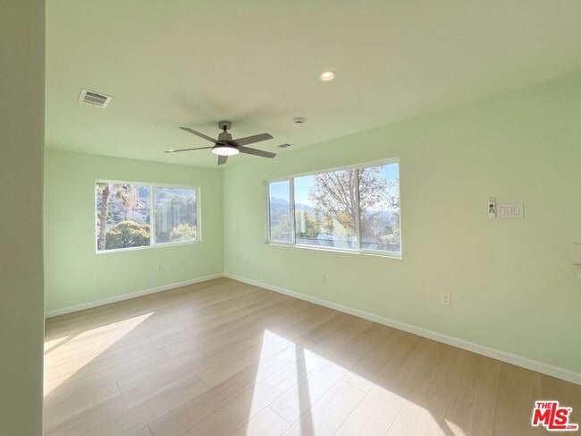 3131 Jolley Dr