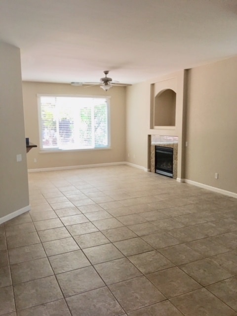 2912 Gables Ct