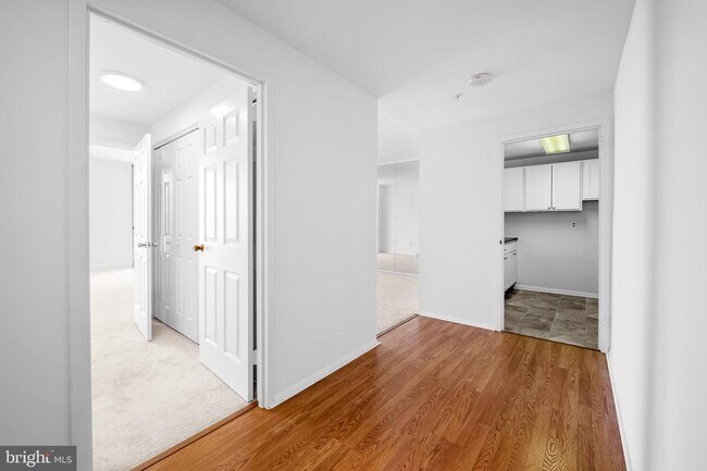 Photo - 28 Allegheny Ave Unidad 1608