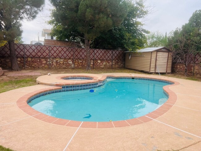 Photo - Incredible 4 bedroom, 2 1/2 bath home in East El Paso!!