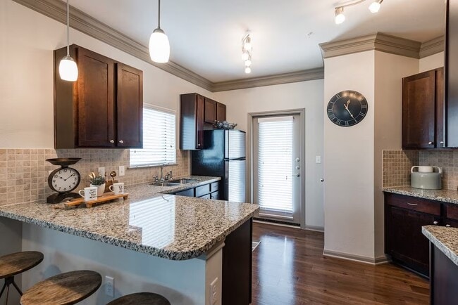 Photo - Live the Lifestyle You Deserve! Unit CSL