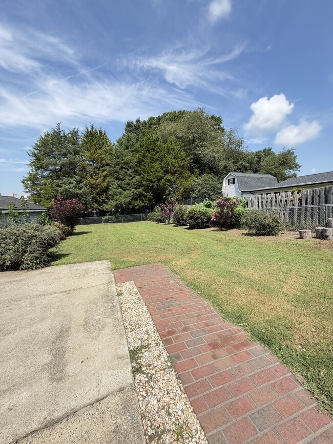 Photo - 120 S Rose Ave
