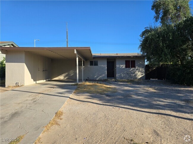 Building Photo - 1905 E Constantine Ave Rental