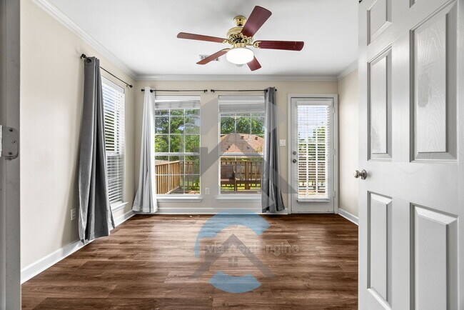 Photo - 15400 Taylor Loop Rd