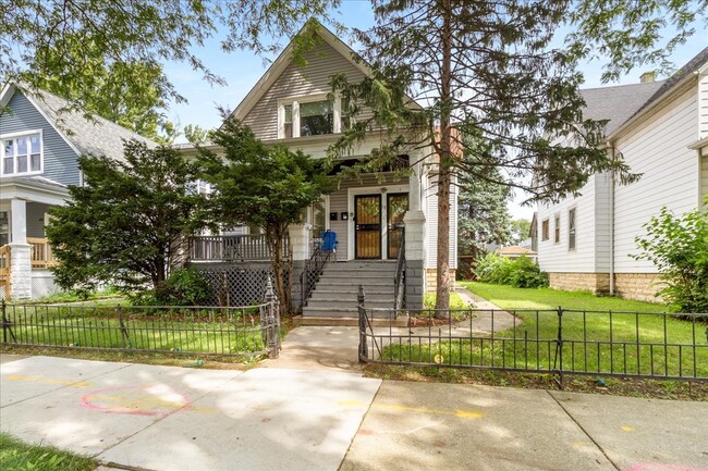 Building Photo - 58 W 113th St Unit 2 Rental