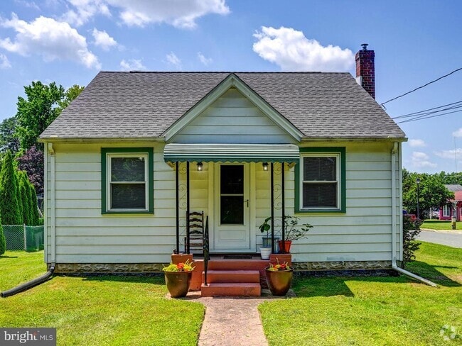 Building Photo - 7611 Sparrows Point Blvd Rental
