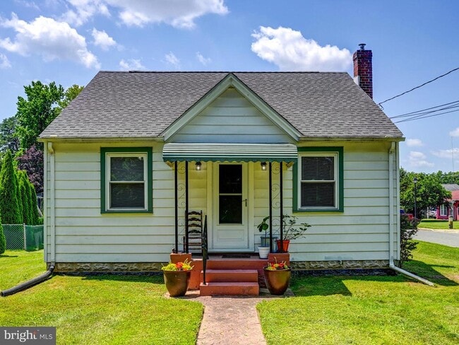 Photo - 7611 Sparrows Point Blvd House