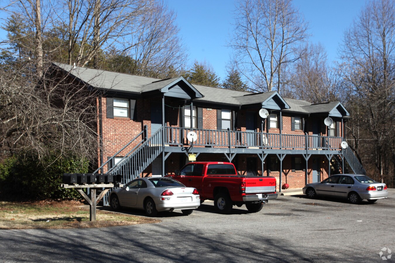 Photo - 2406 Markwood Ln