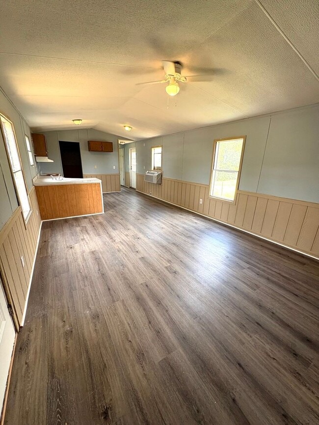 Photo - 376 Maranatha Rd