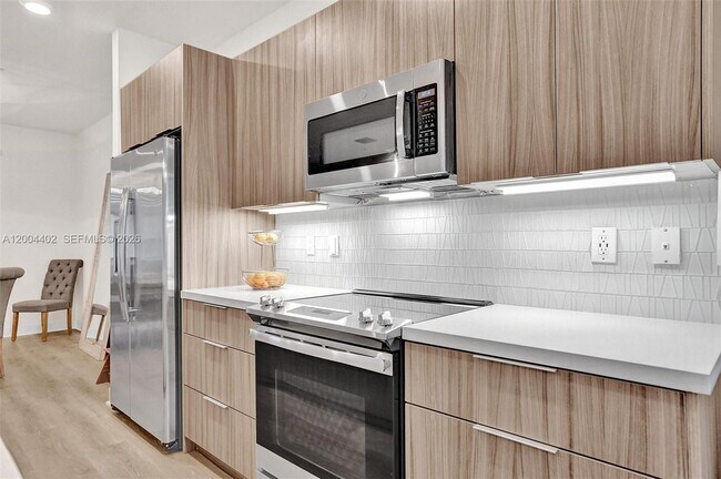 Photo - 10437 NW 82nd St Unit 5