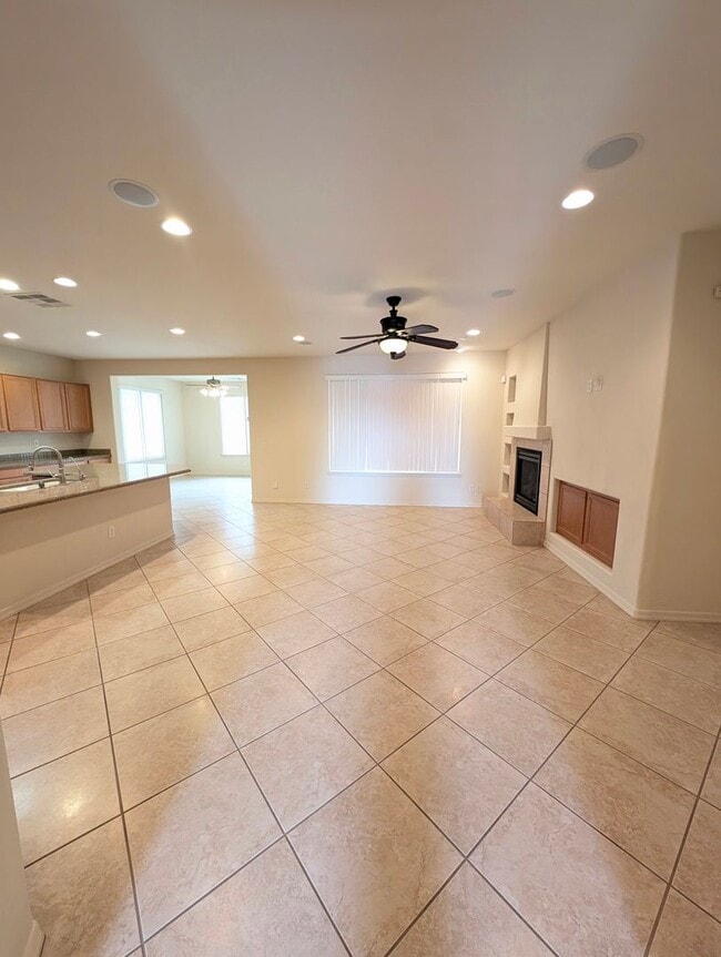 Photo - AVAILABLE NOW IN GREAT CHANDLER LOCATION!!!