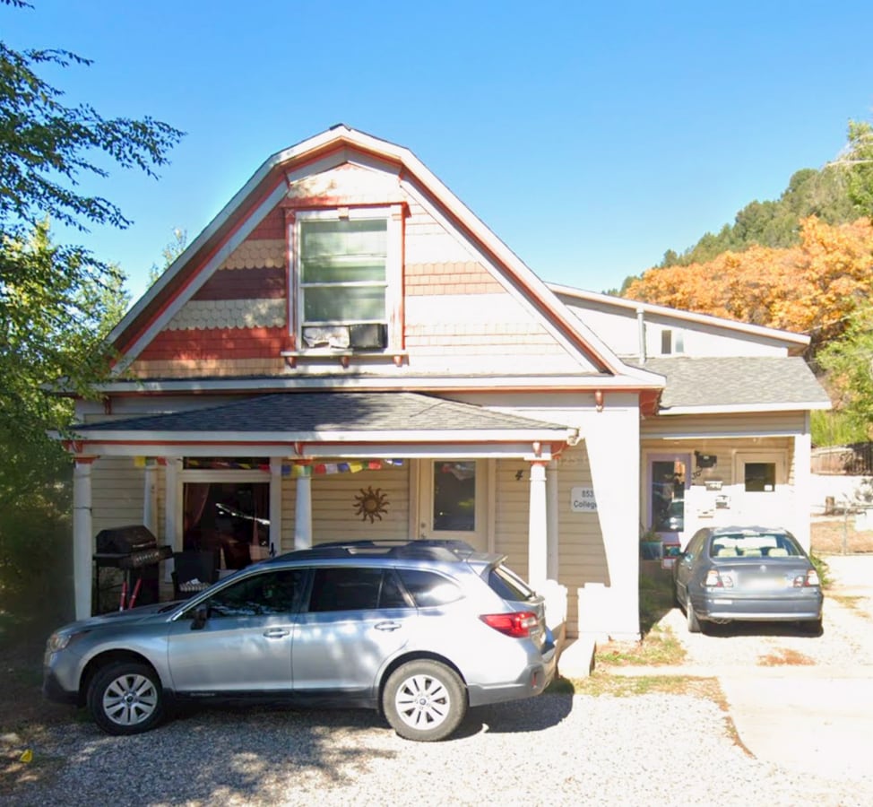 Photo - 853 E College Dr Unidad #4