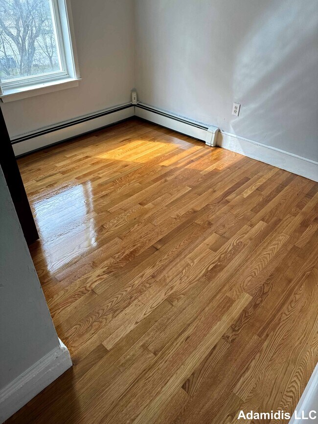 Photo - 135 Marcella St Unit #2