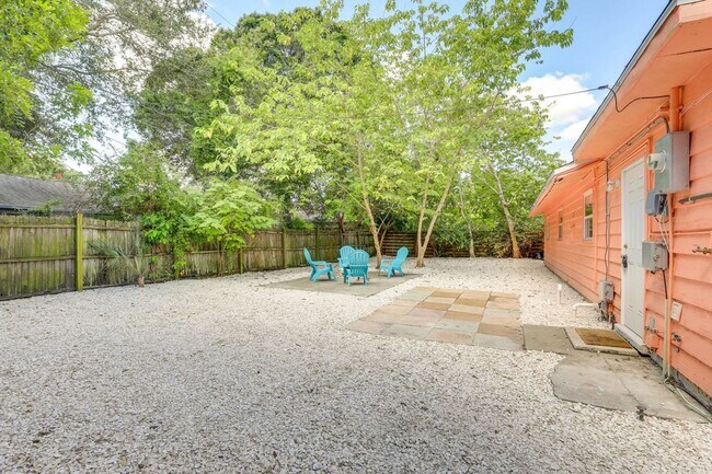 Photo - Charming 3/2 Available Now! Furnished or Unfurnished!