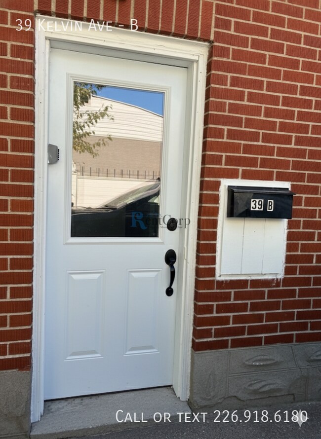 Photo - 39 Kelvin Ave Unit B