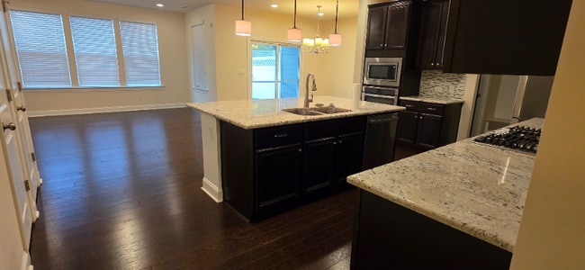 Photo - 1045 Benay Rd