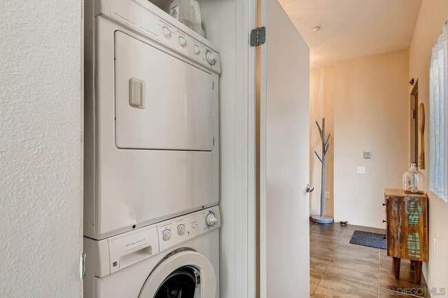 Photo - 991 Sigsbee St Unidad 991