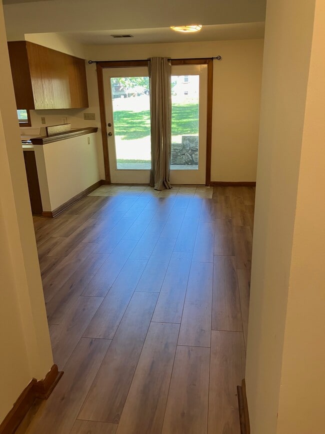 living area - 129 Fenway Dr Unit 1