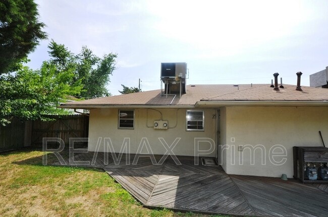 Photo - 2 McDonald Rd Unit #A