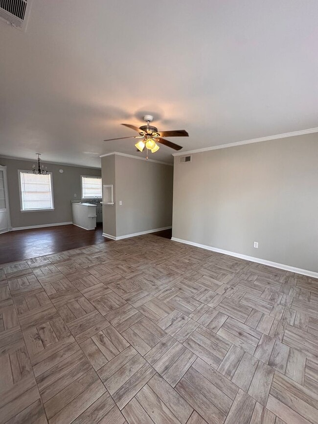 Photo - 904 Vann St
