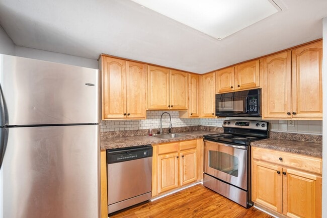 Photo - Affordable 3/2 in the Heart of Town And Co...