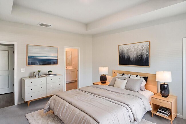 Photo - 212 Craigflower Ct