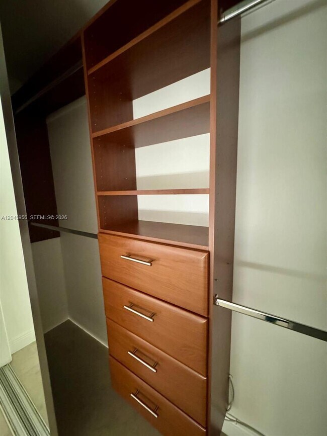 5839 SW 74th Terrace Unit 104